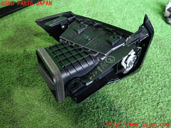 2UPJ-9237577527]クラウン ハイブリッド(AZSH20)エアコン吹き出し口2 (右) 中古_2