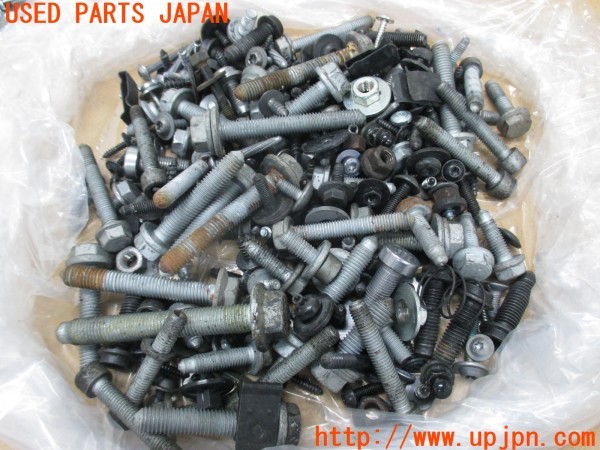 3UPJ=9237580720]VW パサートヴァリアント Rライン(3CCAX)ネジ・ナット・ステー類 セット ジャンク_3