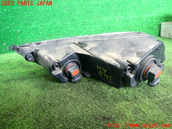 2UPJ-9237581180]VW パサート(Passat) ヴァリアント(Variant)(3CCAX)右フォグ 中古_2