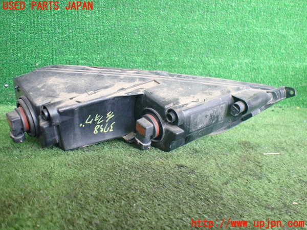 2UPJ-9237581182]VW パサート(Passat) ヴァリアント(Variant)(3CCAX)左フォグ 中古_2