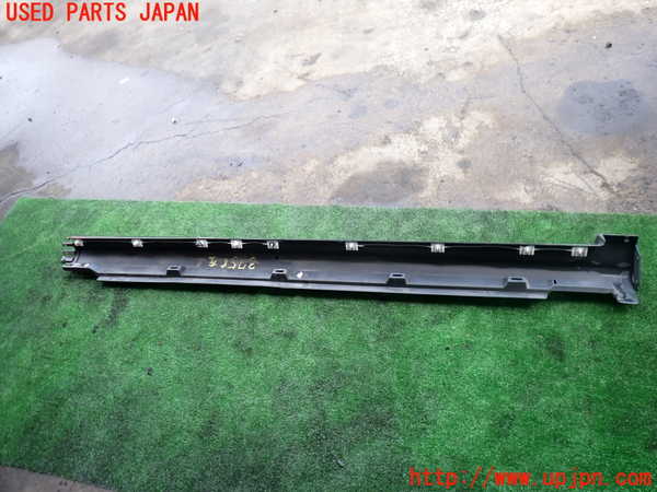 2UPJ-9237581392]VW パサート(Passat) ヴァリアント(Variant)(3CCAX)左サイドステップ 中古_4