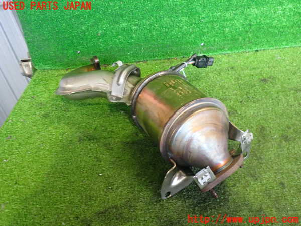 2UPJ-9237582661]VW パサート(Passat) ヴァリアント(Variant)(3CCAX)触媒1 中古_2