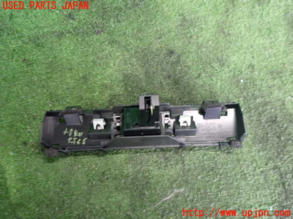 2UPJ-9237587850]VW パサート(Passat) ヴァリアント(Variant)(3CCAX)時計 中古_2