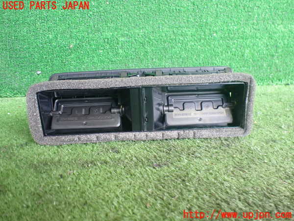 2UPJ-9237587526]VW パサート(Passat) ヴァリアント(Variant)(3CCAX)エアコン吹き出し口1(真中) 中古_2