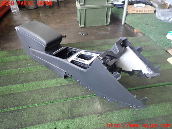 2UPJ-9237587540]VW パサート(Passat) ヴァリアント(Variant)(3CCAX)センターコンソール 中古_2