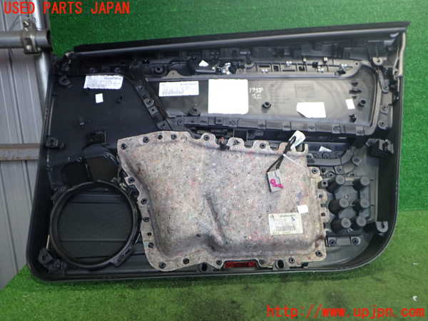 2UPJ-9237581264]VW パサート(Passat) ヴァリアント(Variant)(3CCAX)左前ドア内張り 中古_3