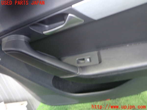 2UPJ-9237581294]VW パサート(Passat) ヴァリアント(Variant)(3CCAX)右後ドア内張り 中古_2