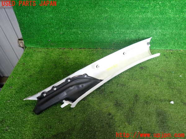 2UPJ-9237587660]VW パサート(Passat) ヴァリアント(Variant)(3CCAX)左フロントピラートリム 中古_2