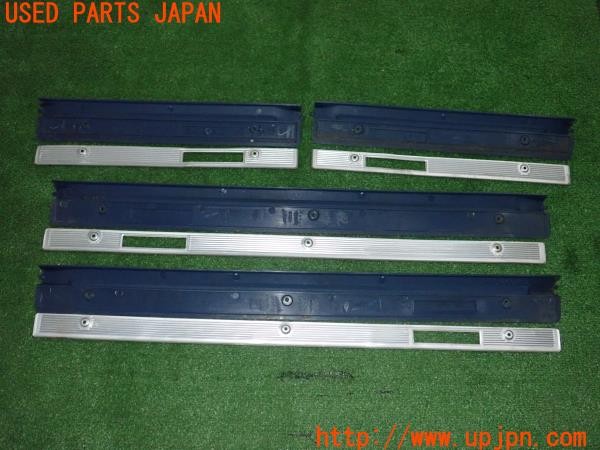 3UPJ=9237590616]セドリック 4ドアハードトップ(430)後期 純正 スカッフプレート 旧車 希少 中古_4