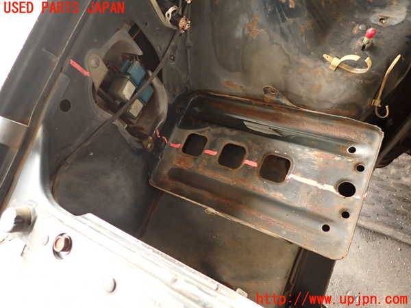 2UPJ-9237591042]セドリック 4ドアハードトップ(430)コアサポート（カット） 中古_2