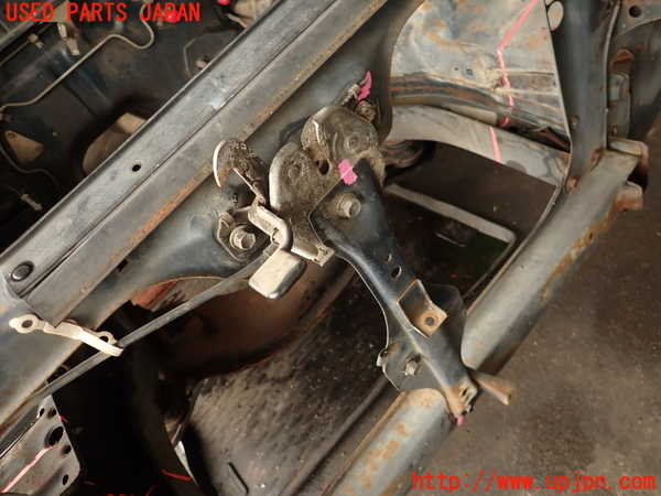 2UPJ-9237591042]セドリック 4ドアハードトップ(430)コアサポート（カット） 中古_4