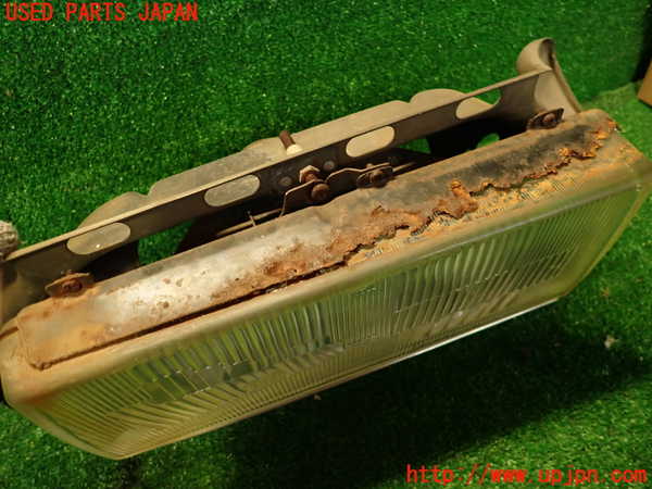 2UPJ-9237591130]セドリック 4ドアハードトップ(430)右ヘッドライト ハロゲン (ジャンク品) 中古_2