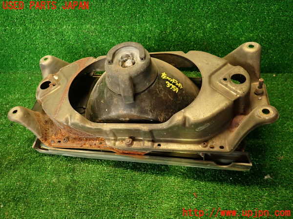 2UPJ-9237591132]セドリック 4ドアハードトップ(430)左ヘッドライト ハロゲン (ジャンク品) 中古_3