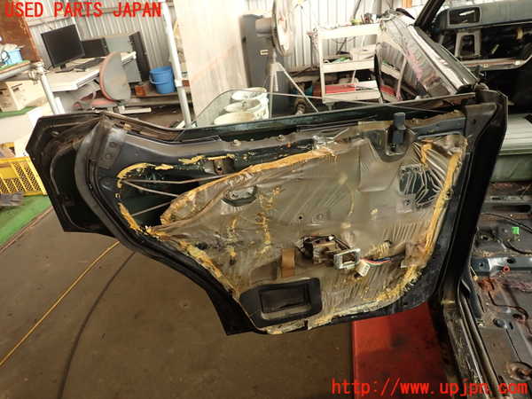 2UPJ-9237591320]セドリック 4ドアハードトップ(430)左後ドア 中古(M275)_4
