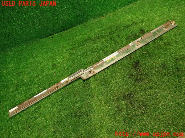 2UPJ-9237591631]セドリック 4ドアハードトップ(430)エンブレム1 中古_4