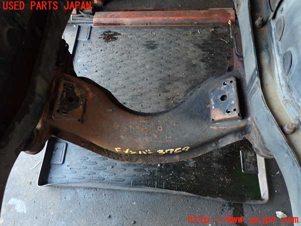 2UPJ-9237595285]セドリック 4ドアハードトップ(430)フロントメンバー 中古_3