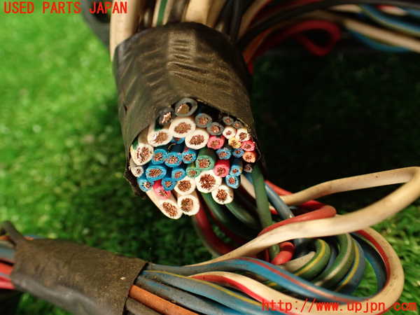 2UPJ-9237596741]セドリック 4ドアハードトップ(430)ヒューズボックス1 中古_3