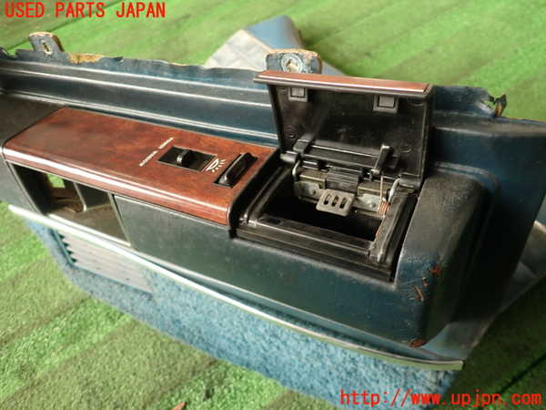 2UPJ-9237591324]セドリック 4ドアハードトップ(430)左後ドア内張り 中古_3