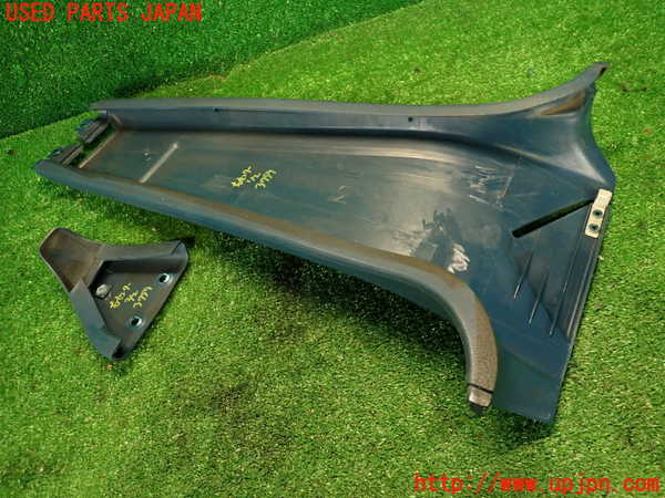 2UPJ-9237597665]セドリック 4ドアハードトップ(430)右センターピラートリム 中古_5