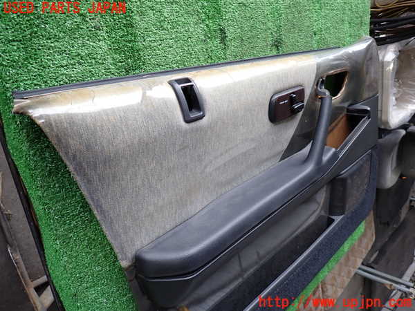 2UPJ-9237601264]グロリア シーマ(セドリック シーマ)(FPAY31)左前ドア内張り ジャンク_3