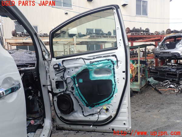 1UPJ-9237611230]アルファードハイブリッド(AYH30W)右前ドア 中古 NSG M5O5 43R-00012_4