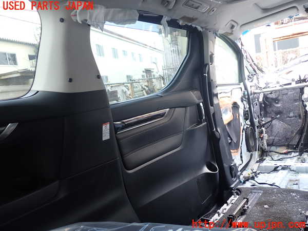 1UPJ-9237611320]アルファードハイブリッド(AYH30W)左後ドア 中古 NSG M4Q8 43R-00123_4