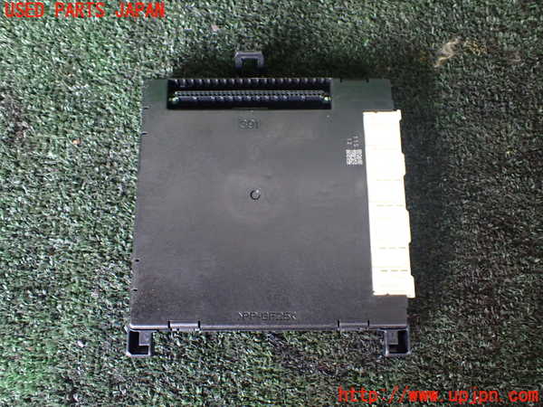 1UPJ-9237616153]アルファードハイブリッド(AYH30W)コンピューター8(MPX BODY) 中古 89221-58110_3