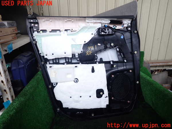 1UPJ-9237611234]アルファードハイブリッド(AYH30W)右前ドア内張り 中古_5