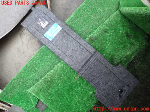 1UPJ-9237617773]アルファードハイブリッド(AYH30W)ラゲッジトレイ3(1枚真中) 中古_2