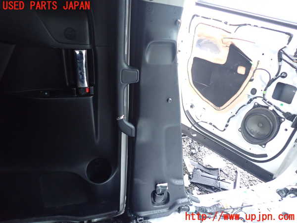 1UPJ-9237617670]アルファードハイブリッド(AYH30W)左センターピラートリム 中古_3