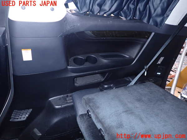 1UPJ-9237617675]アルファードハイブリッド(AYH30W)右リアピラートリム 中古_4