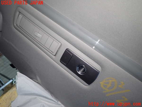 1UPJ-9237616414]アルファードハイブリッド(AYH30W)ルームランプ4(3列目) 中古_2