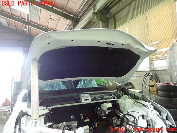 1UPJ-9237631060]キャデラック・XT5(C1UL)ボンネットフード 中古_3