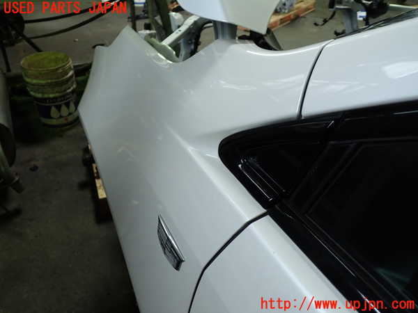 1UPJ-9237631082]キャデラック・XT5(C1UL)左前フェンダー 中古_2