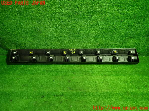 1UPJ-9237631232]キャデラック・XT5(C1UL)右前ドアパネル 中古_3