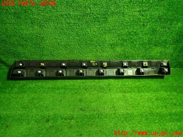 1UPJ-9237631262]キャデラック・XT5(C1UL)左前ドアパネル 中古_3