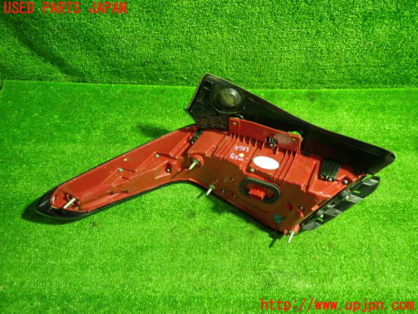 1UPJ-9237631530]キャデラック・XT5(C1UL)右テールランプ 中古_3