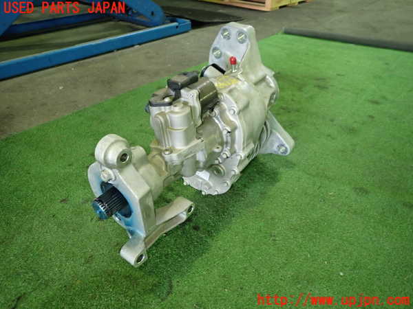 1UPJ-9237633300]キャデラック・XT5(C1UL)トランスファー 中古_3