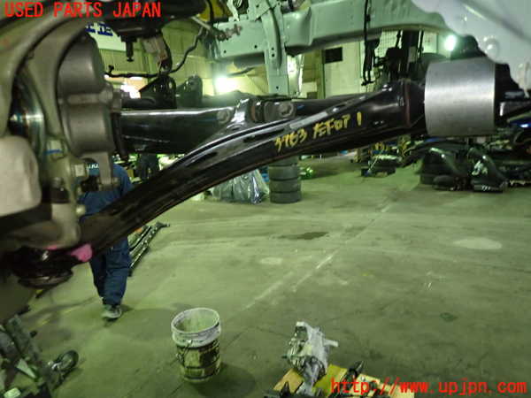 1UPJ-9237635186]キャデラック・XT5(C1UL)左フロントロアアーム1 中古_2