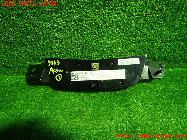 1UPJ-9237636066]キャデラック・XT5(C1UL)エアコンスイッチ1 中古_3
