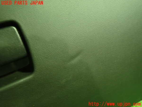 1UPJ-9237637516]キャデラック・XT5(C1UL)グローブボックス1 中古_2