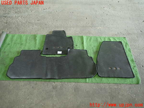1UPJ-9237637800]キャデラック・XT5(C1UL)フロアマット 中古_3