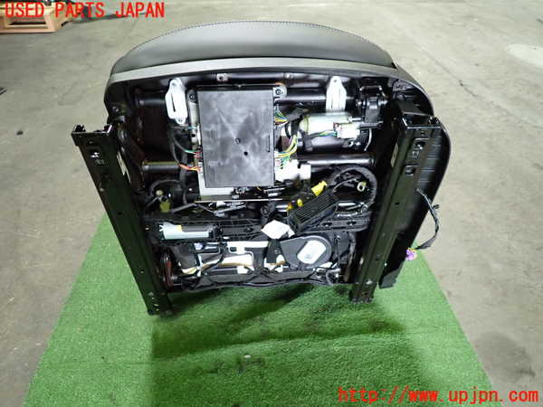 1UPJ-9237637035]キャデラック・XT5(C1UL)運転席シート 中古_5