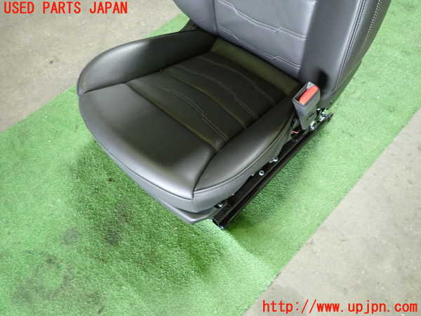 1UPJ-9237637065]キャデラック・XT5(C1UL)助手席シート 中古_3