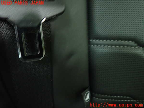 1UPJ-9237637175]キャデラック・XT5(C1UL)左2列目シート 中古_3