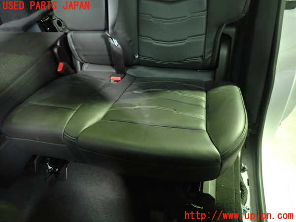 1UPJ-9237637175]キャデラック・XT5(C1UL)左2列目シート 中古_4