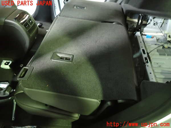 1UPJ-9237637175]キャデラック・XT5(C1UL)左2列目シート 中古_5