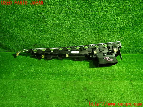 1UPJ-9237637526]キャデラック・XT5(C1UL)エアコン吹き出し口1 (右) 中古_3