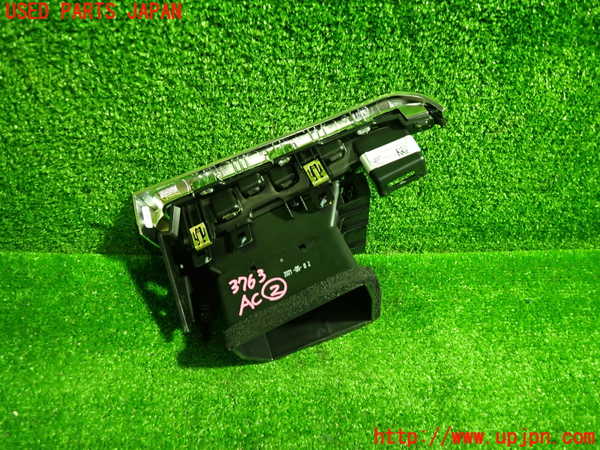 1UPJ-9237637527]キャデラック・XT5(C1UL)エアコン吹き出し口2 (左) 中古_2