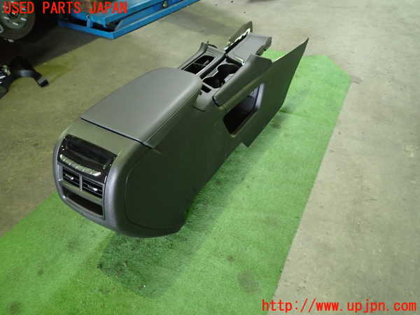 1UPJ-9237637540]キャデラック・XT5(C1UL)センターコンソール 中古_3